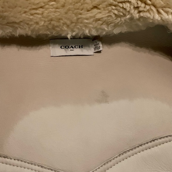 Absolutely stunning Coach 1941 Runway Shearling and leather coat! 😍 - Picture 10 of 13